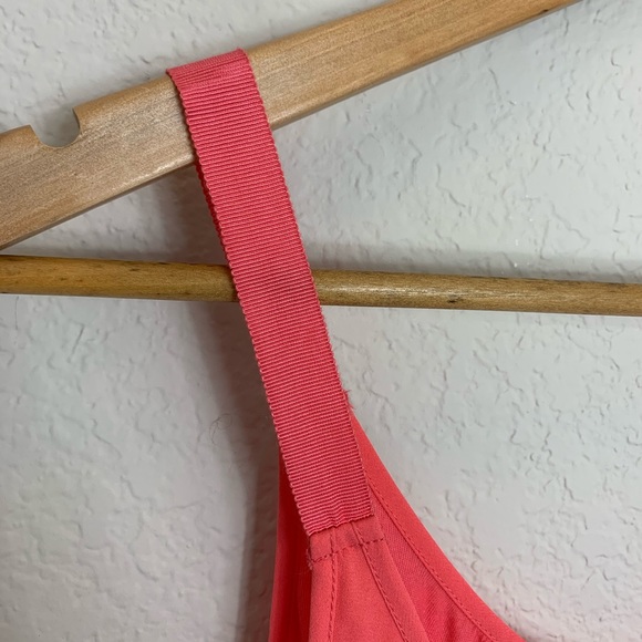 EXPRESS Sleeveless Blouse zipper Detail Size Small - Picture 5 of 7